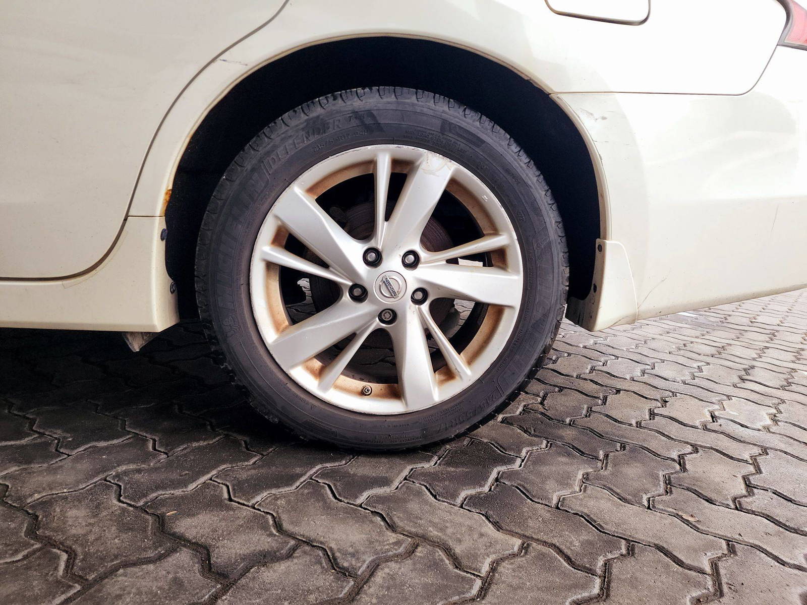 2015 NISSAN ALTIMA — 389629 KM — Lot AP6FN330851 — Souq - Marhaba Auctions Used Cars - Image 11