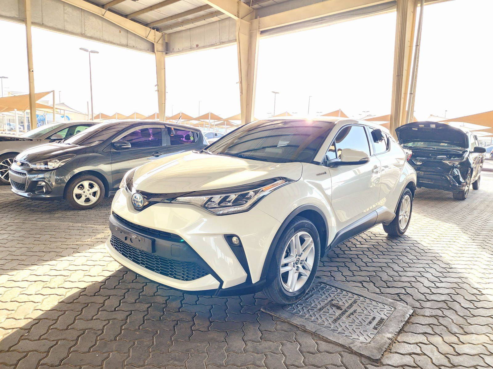 2020 TOYOTA C-HR — 188904 KM — Lot LR352470 — Souq - Marhaba Auctions Used Cars - Image 5