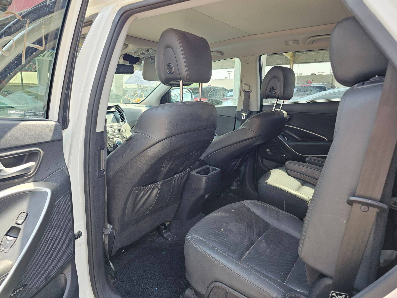 2017 HYUNDAI SANTA FE — 101293 Miles — Lot 0HU252426 — Souq - Marhaba Auctions Used Cars - Image 6