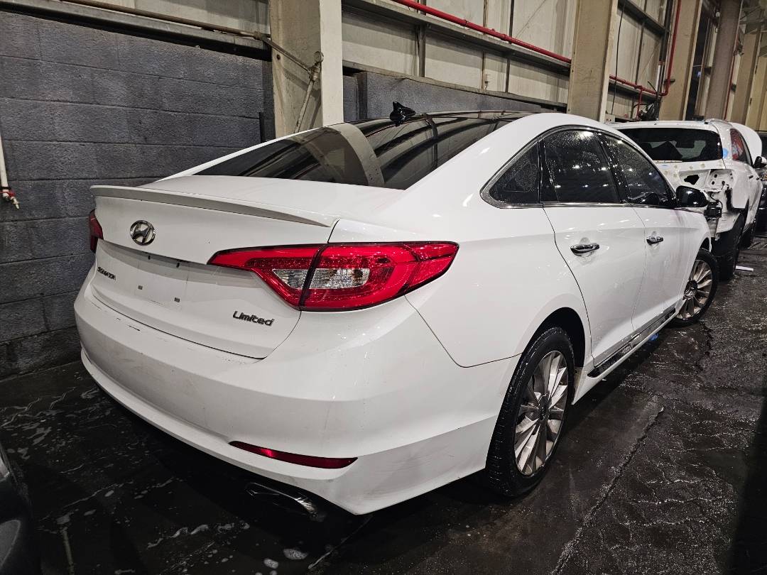 2015 HYUNDAI SONATA — 170377 Miles — Lot 42963694 — Main - Marhaba Auctions Used Cars - Image 4