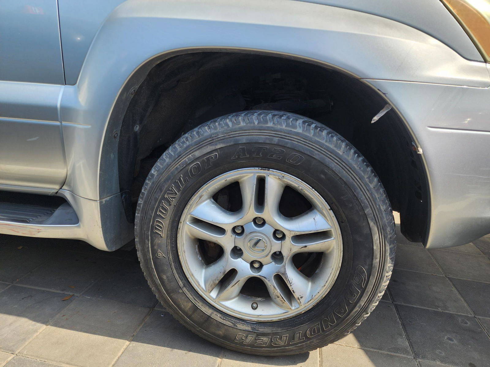2006 LEXUS GX 470 — 219124 Miles — Lot 96675 — Souq - Marhaba Auctions Used Cars - Image 12