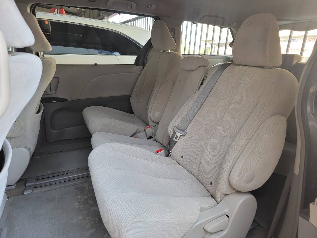 2014 TOYOTA SIENNA — 215294 Miles — Lot 418037 — Main - Marhaba Auctions Used Cars - Image 4
