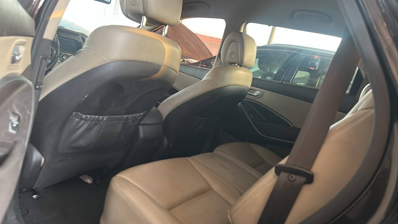 2017 HYUNDAI SANTA FE — 135649 Miles — Lot HU221702 — Souq - Marhaba Auctions Used Cars - Image 5