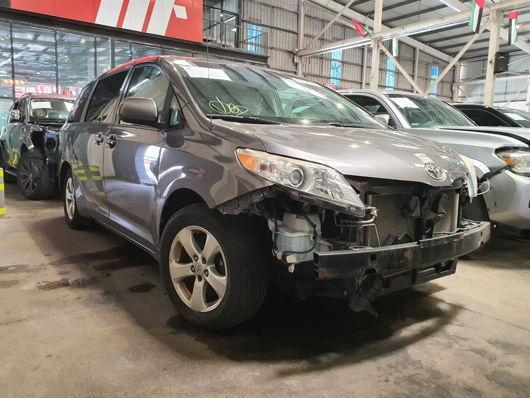 2013 TOYOTA SIENNA — 153829 Miles — Lot 44628744 — Souq - Marhaba Auctions Used Cars - Image 4
