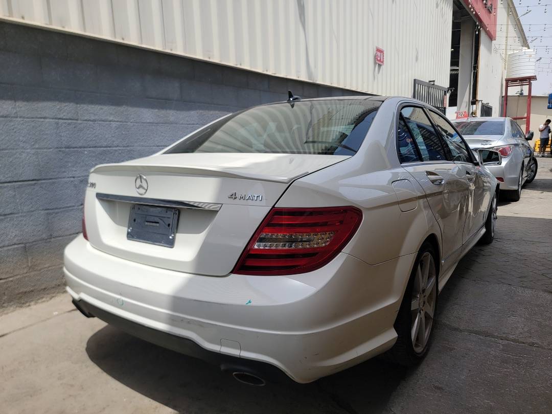 2012 MERCEDES BENZ C300 — 143626 Miles — Lot B6CR211932 — Main - Marhaba Auctions Used Cars - Image 3