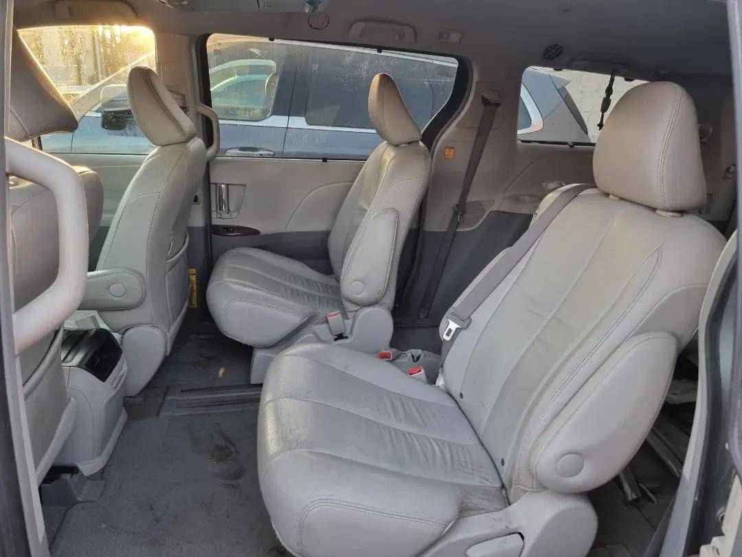TOYOTA SIENNA 2011 - Marhaba Auction Used Cars - Image 6