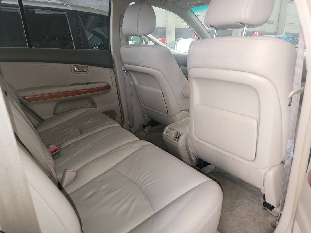 2004 LEXUS RX 330 — 207816 Miles — Lot 40035472 - Marhaba Auctions Used Cars - Image 5