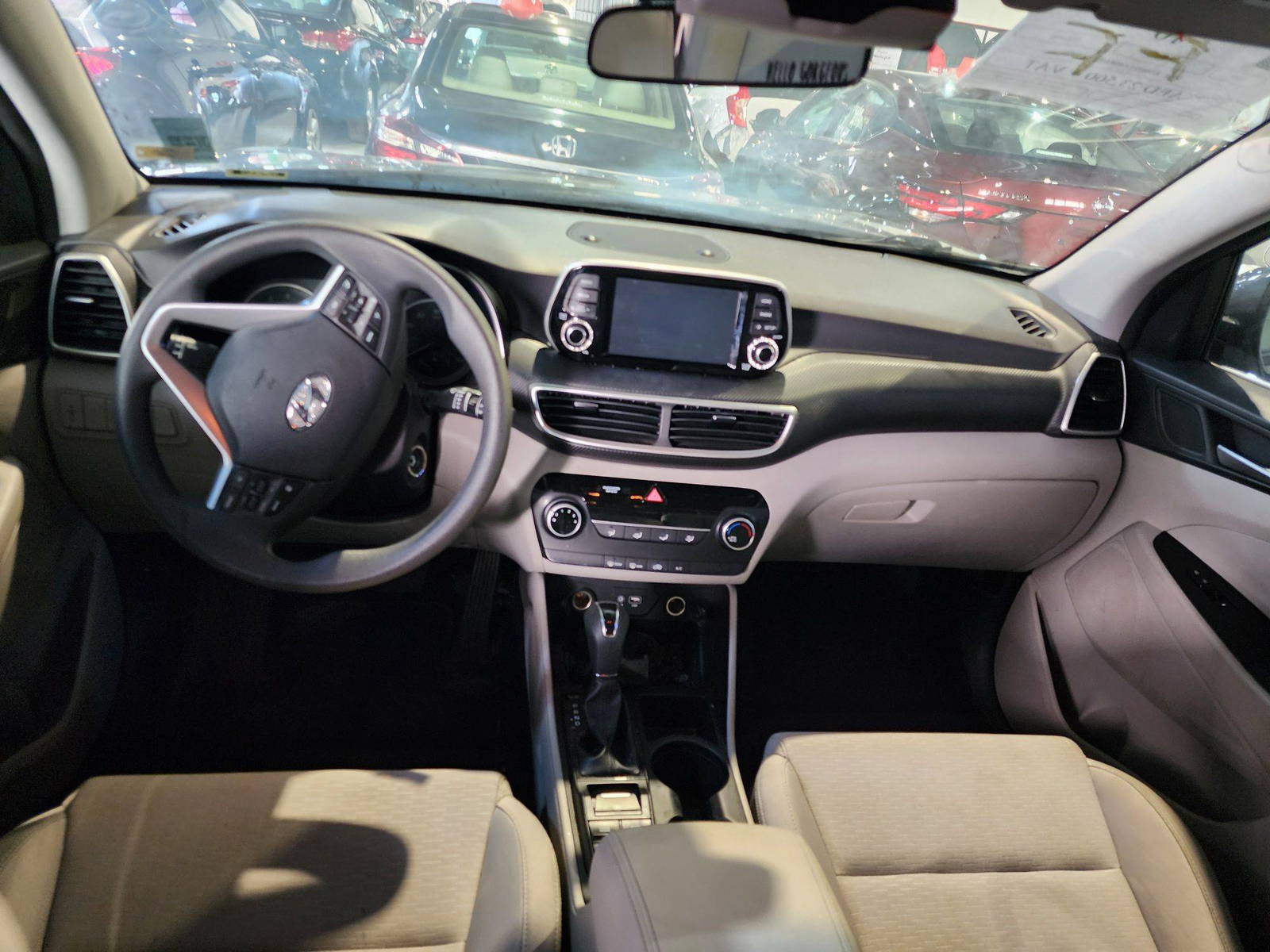 2019 HYUNDAI TUCSON — 129819 Miles — Lot 13707 — Al Quoz - Marhaba Auctions Used Cars - Image 8