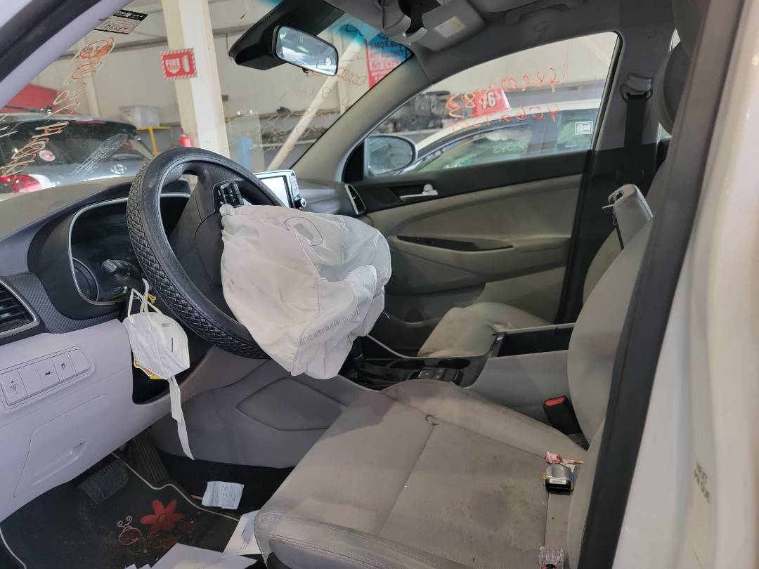 2019 HYUNDAI TUCSON — 90507 Miles — Lot 40629501 — Souq - Marhaba Auctions Used Cars - Image 9