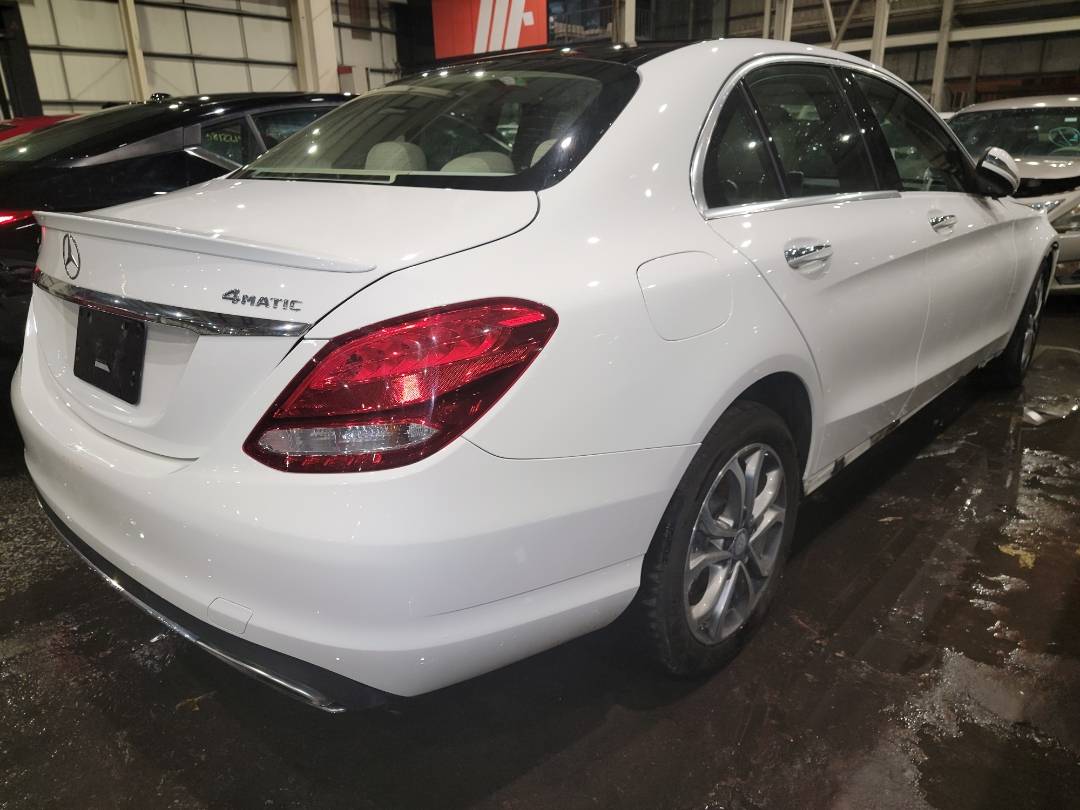 2016 MERCEDES BENZ C300 — 125621 Miles — Lot 114354 - Marhaba Auctions Used Cars - Image 4