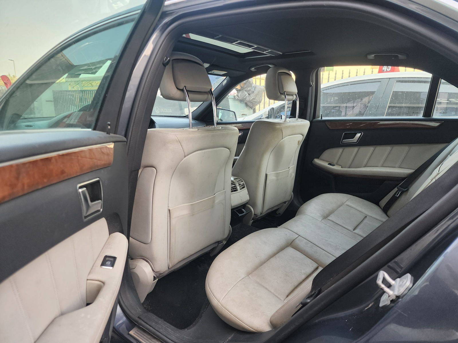 2012 MERCEDES BENZ E 350 — 212597 Miles — Lot 568417 — Ind. 12 - Marhaba Auctions Used Cars - Image 7