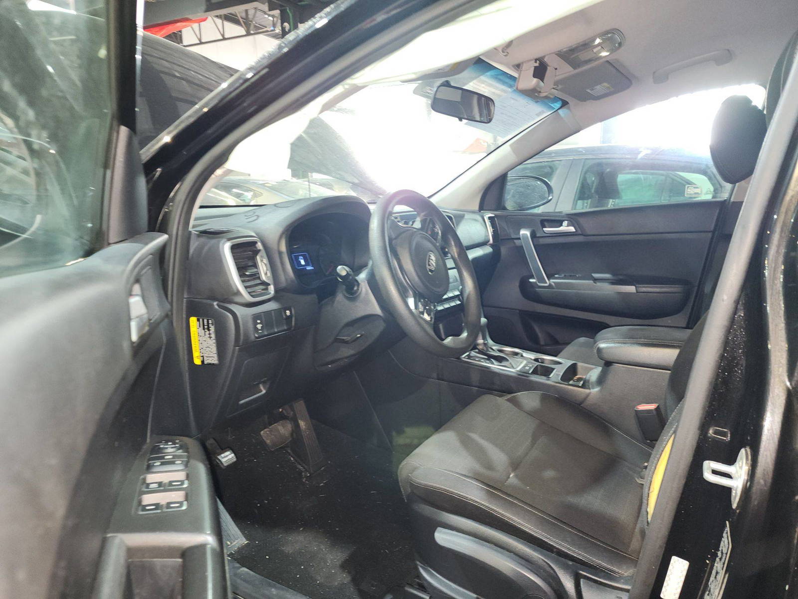2018 KIA SPORTAGE — 169022 Miles — Lot 448405 — Souq - Marhaba Auctions Used Cars - Image 9
