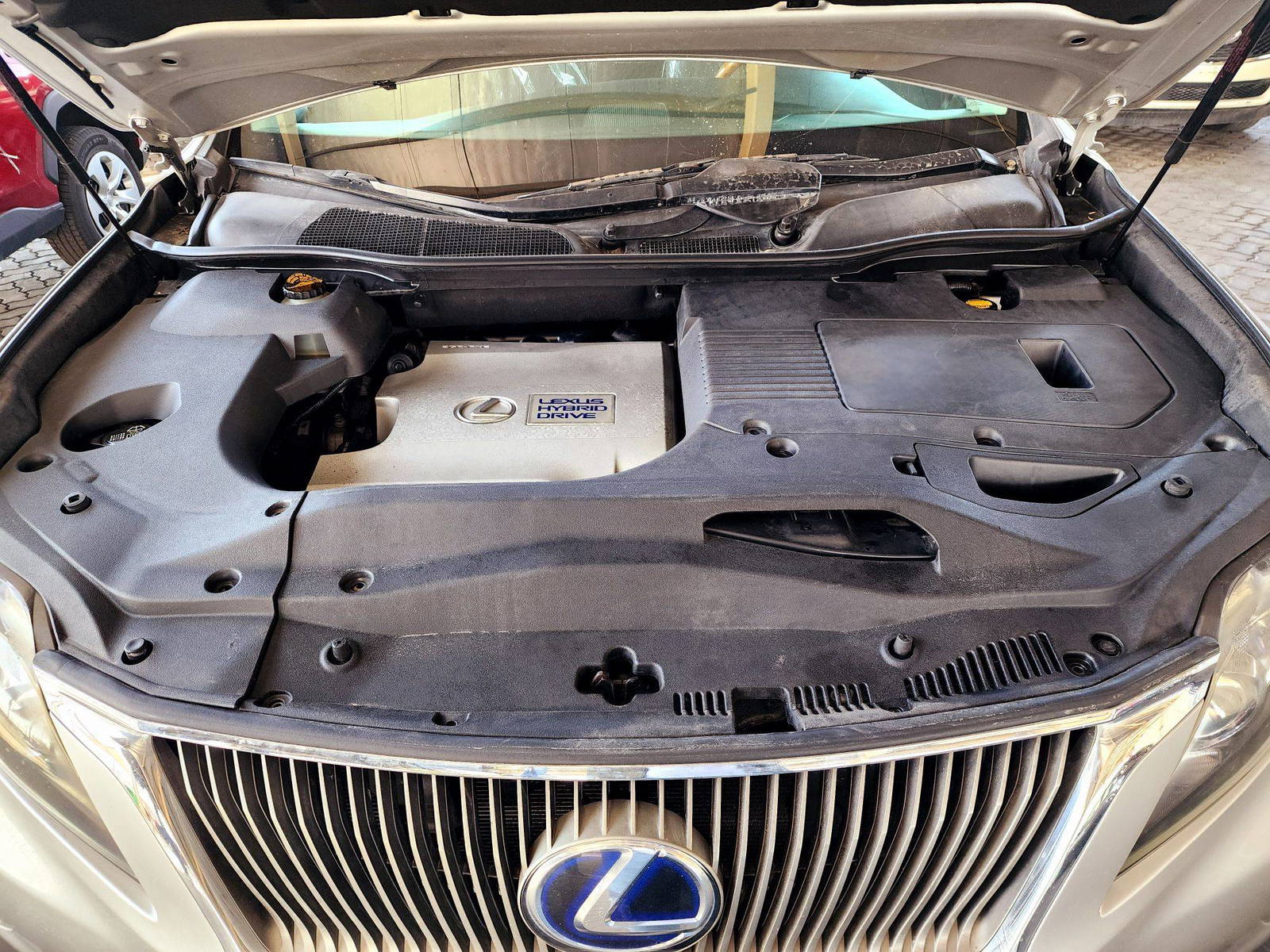 2010 LEXUS RX 450H — 317582 Miles — Lot A2005528 — Souq - Marhaba Auctions Used Cars - Image 12