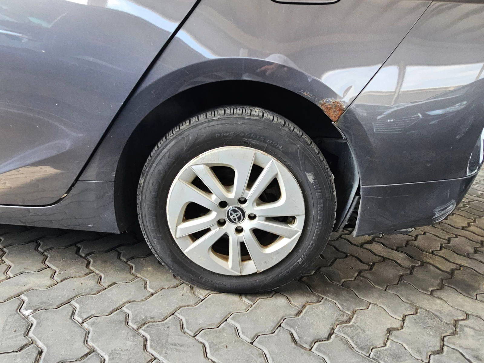 TOYOTA PRIUS 2016 - Marhaba Auction Used Cars - Image 10