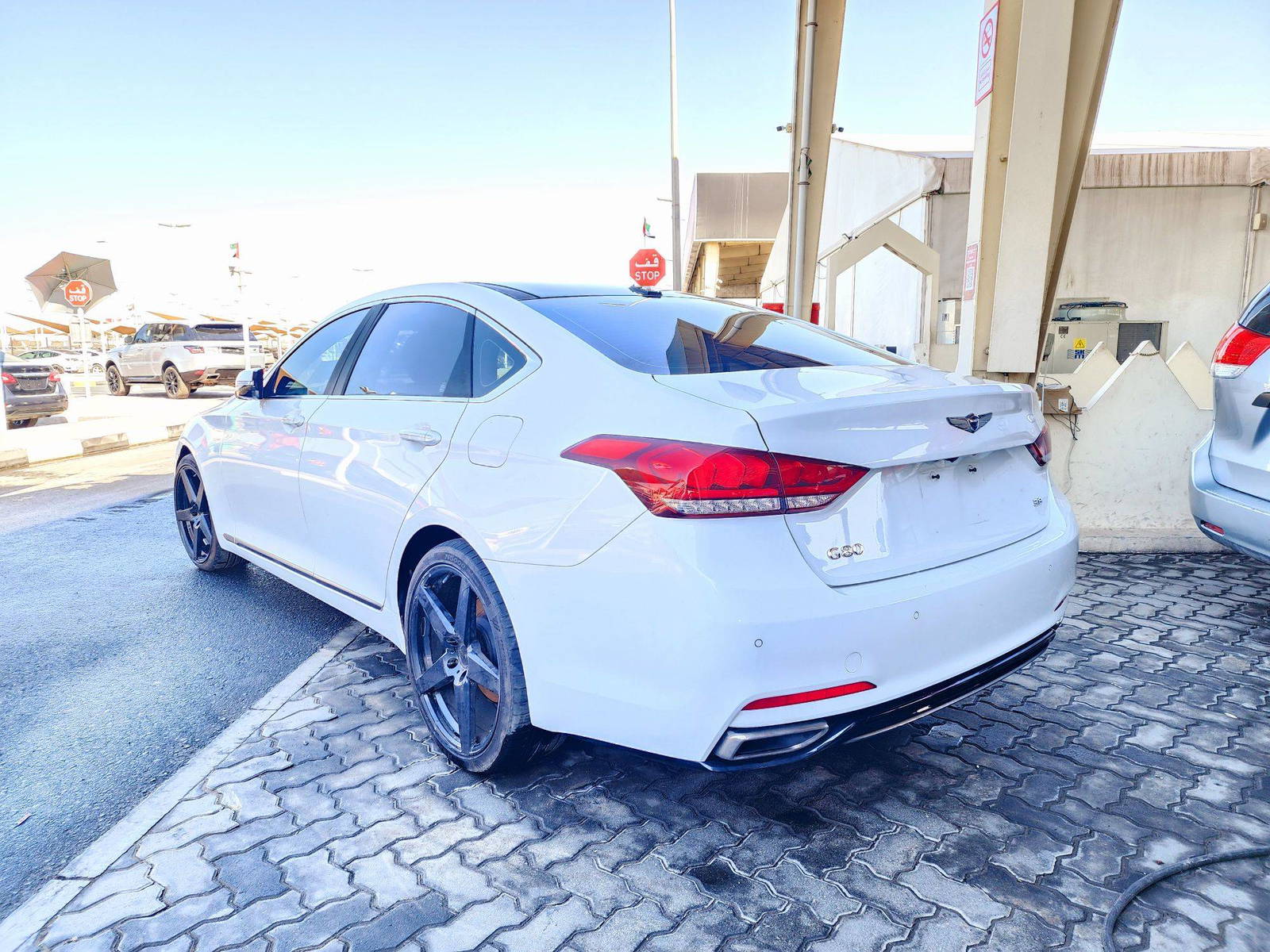 2018 GENESIS G80 — 117104 Miles — Lot 40254956 — Souq - Marhaba Auctions Used Cars - Image 5