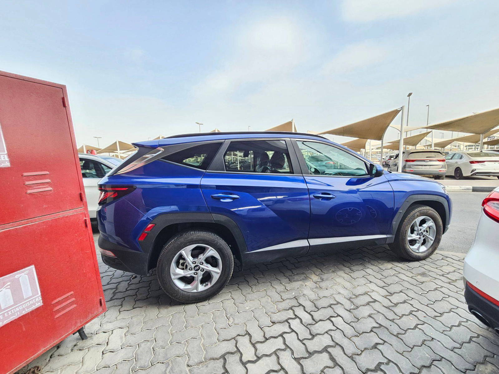 2024 HYUNDAI TUCSON — 16979 Miles — Lot CDE6RH326517 — Souq - Marhaba Auctions Used Cars - Image 4