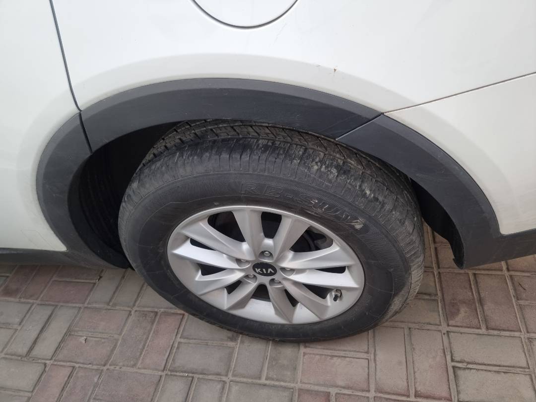 2020 KIA SORENTO — 78060 Miles — Lot 215478 — Souq - Marhaba Auctions Used Cars - Image 9