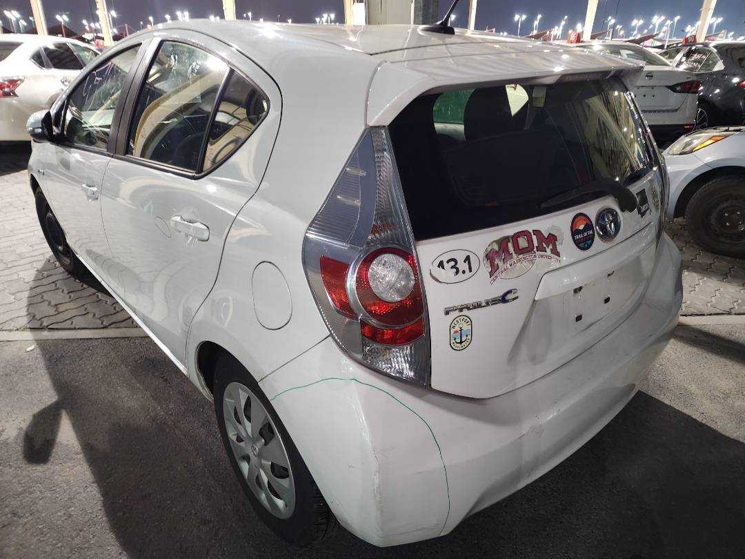 2013 TOYOTA PRIUS C — 171165 Miles — Lot 80360763 - Marhaba Auctions Used Cars - Image 9