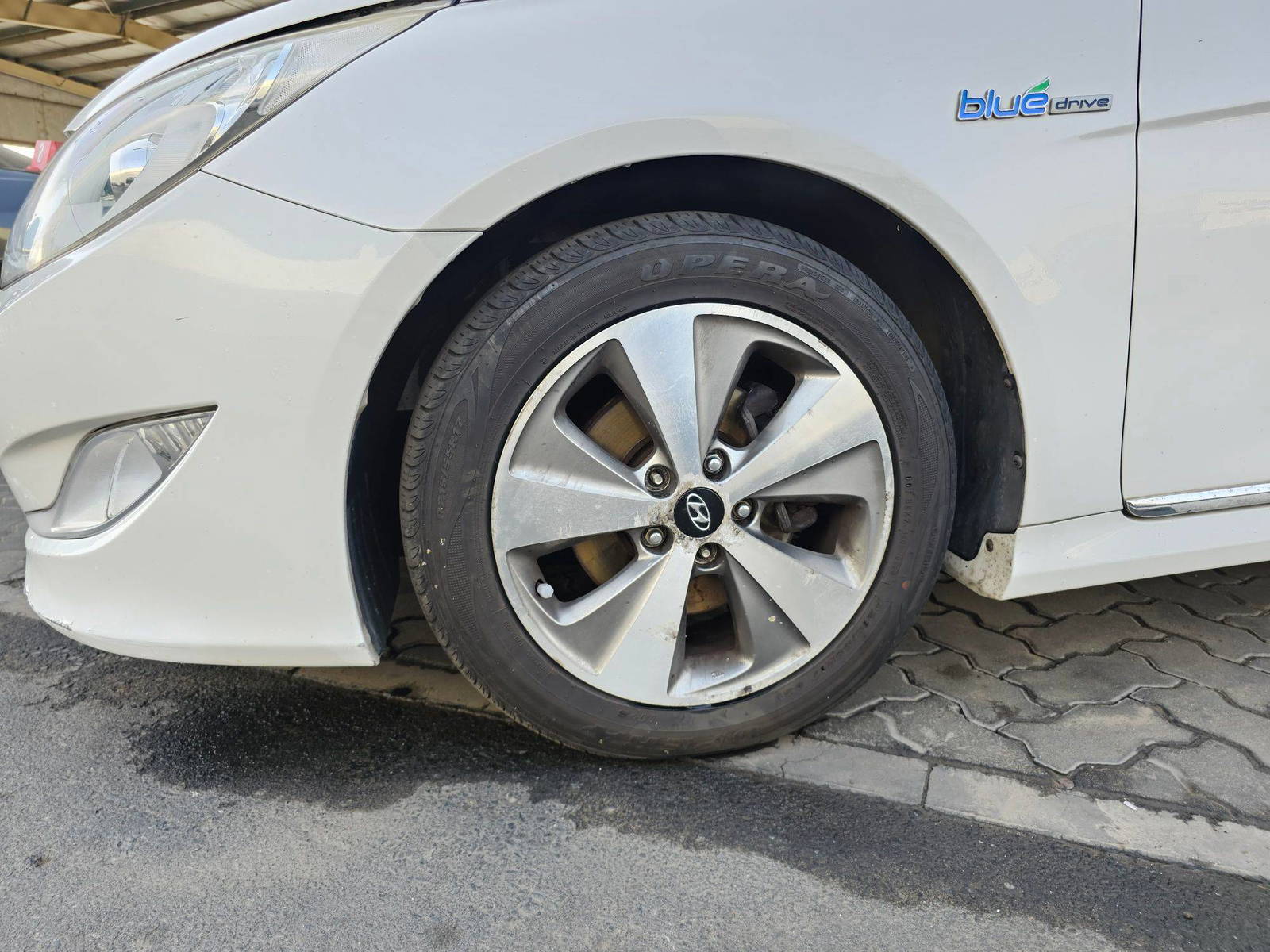 2013 HYUNDAI SONATA — 195768 KM — Lot 061556 — Souq - Marhaba Auctions Used Cars - Image 11
