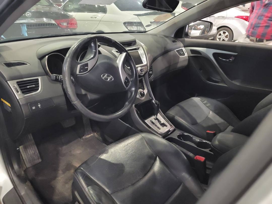 2011 HYUNDAI AVANTE — 237637 KM — Lot 023963 — Main - Marhaba Auctions Used Cars - Image 8