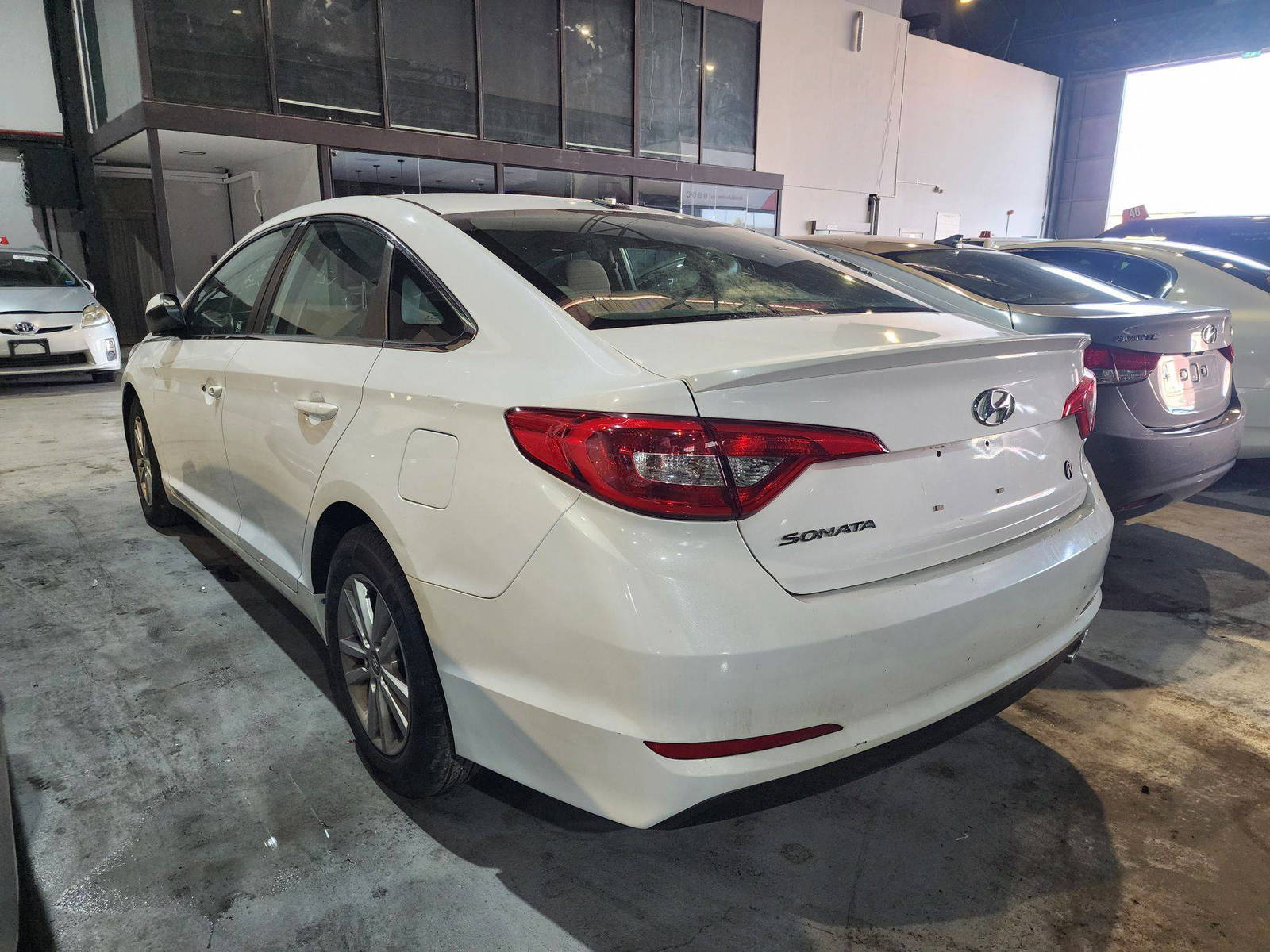 2015 HYUNDAI SONATA — 113000 Miles — Lot 55950875 — Main - Marhaba Auctions Used Cars - Image 3