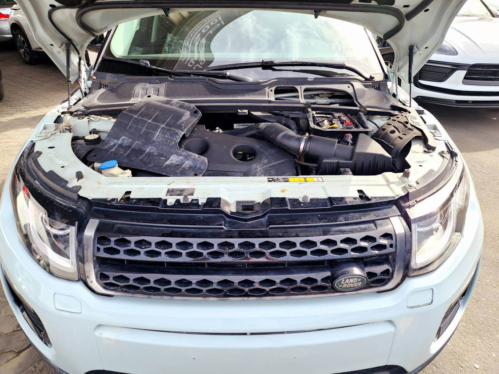 2016 LAND ROVER RANGE ROVER EVOQUE SE — 92140 Miles — Lot GH158474 — Souq - Marhaba Auctions Used Cars - Image 12