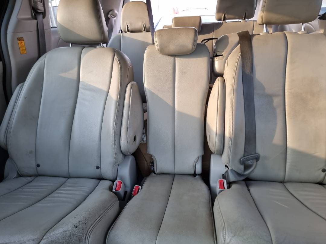 2014 TOYOTA SIENNA — 154694 Miles — Lot ES446790 — Ind. 12 - Marhaba Auctions Used Cars - Image 8