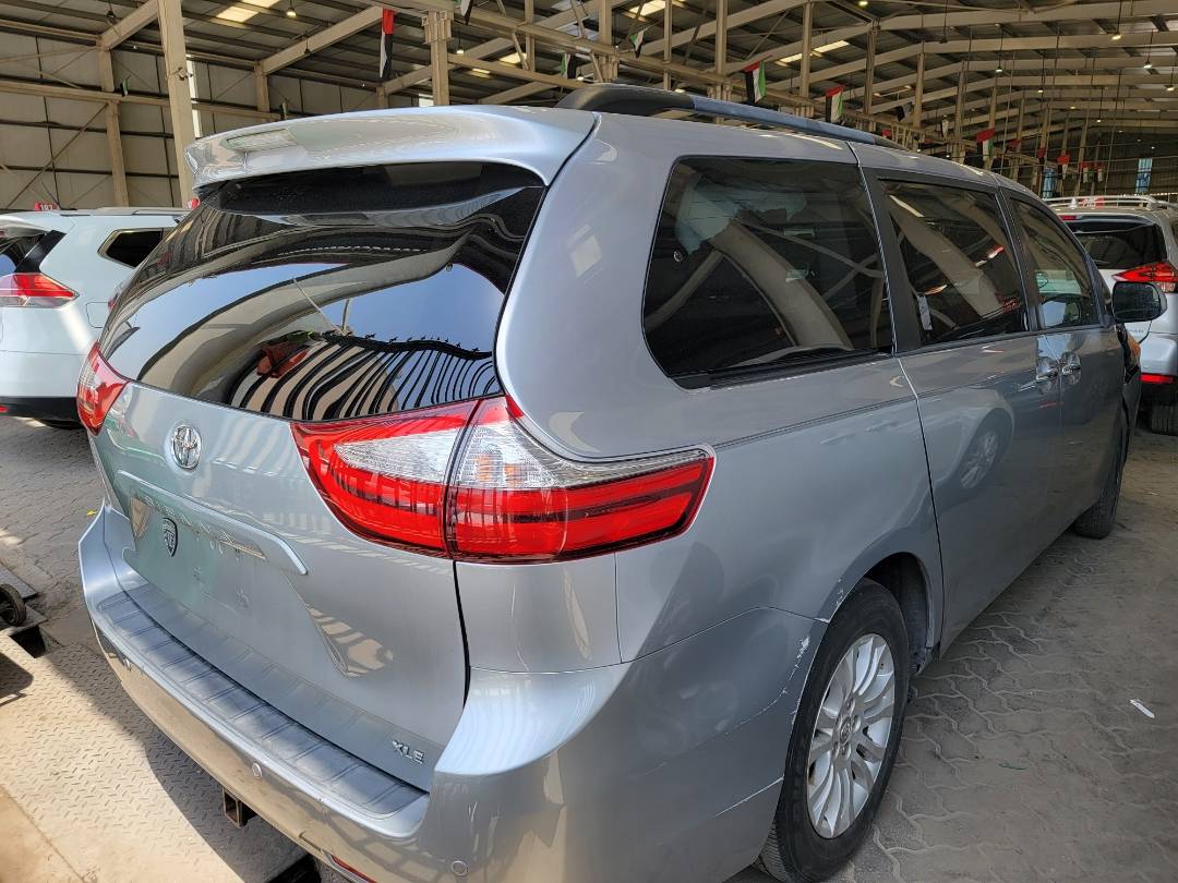 2017 TOYOTA SIENNA — 173192 Miles — Lot HS766855 — Main - Marhaba Auctions Used Cars - Image 4