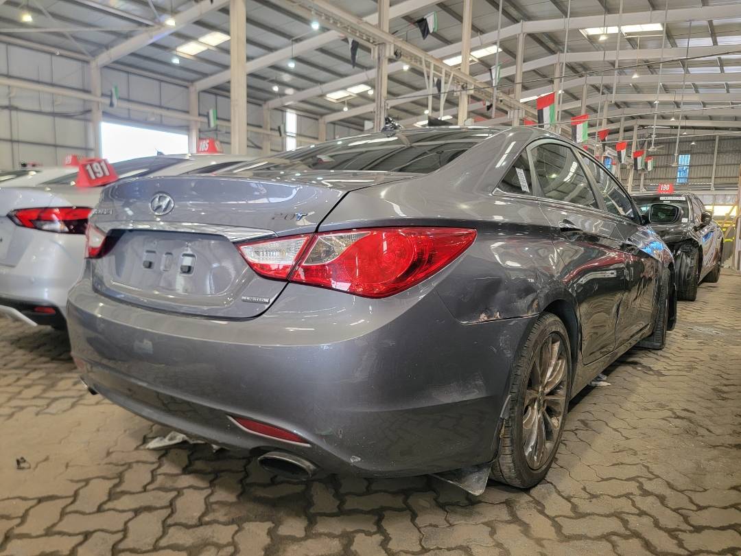 2012 HYUNDAI SONATA — 223905 Miles — Lot 38694159 — Souq - Marhaba Auctions Used Cars - Image 3