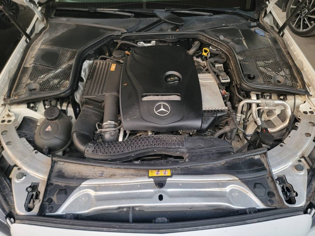 2017 MERCEDES BENZ C300 — 93247 Miles — Lot U179590 — Main - Marhaba Auctions Used Cars - Image 10