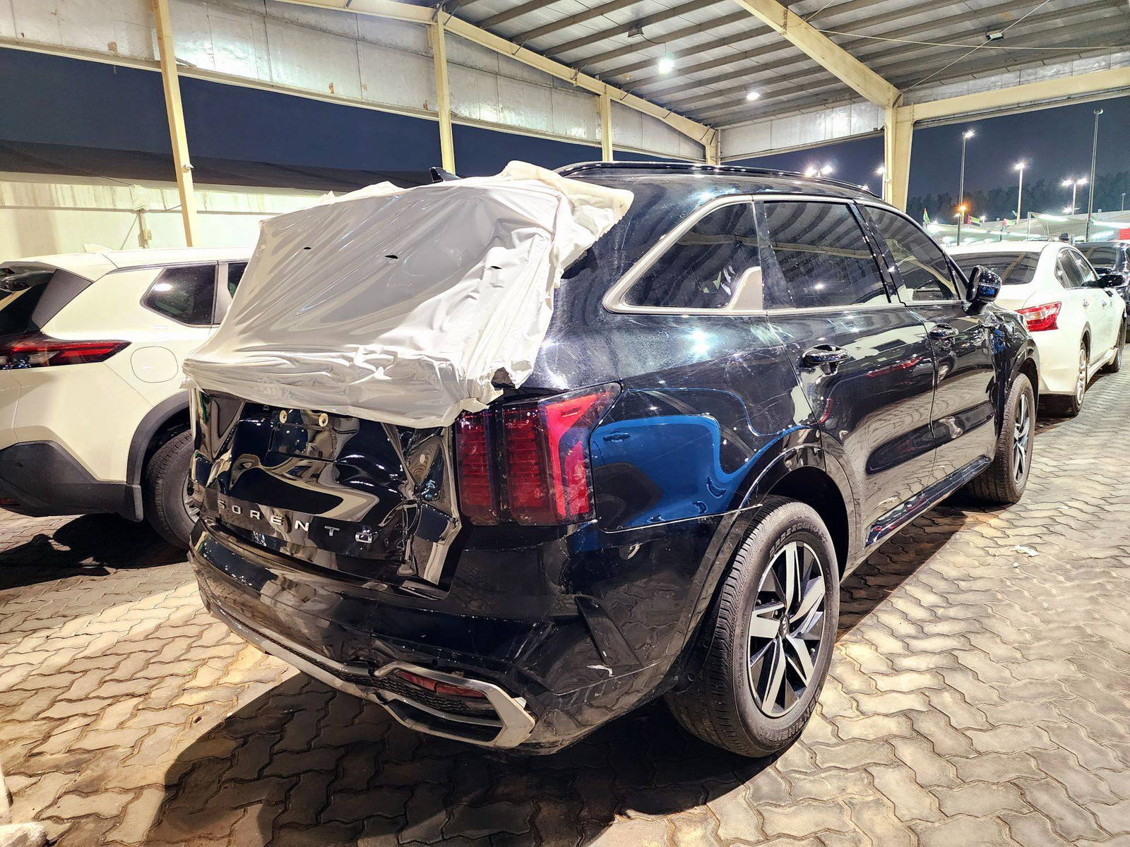 2021 KIA SORENTO — 62574 Miles — Lot 40411570 — Souq - Marhaba Auctions Used Cars - Image 4