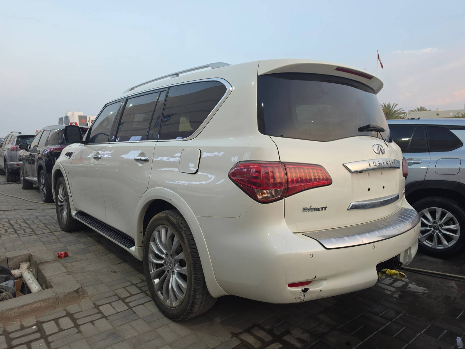 2017 INFINITI QX80 — 224764 Miles — Lot 83334364 - Marhaba Auctions Used Cars - Image 6