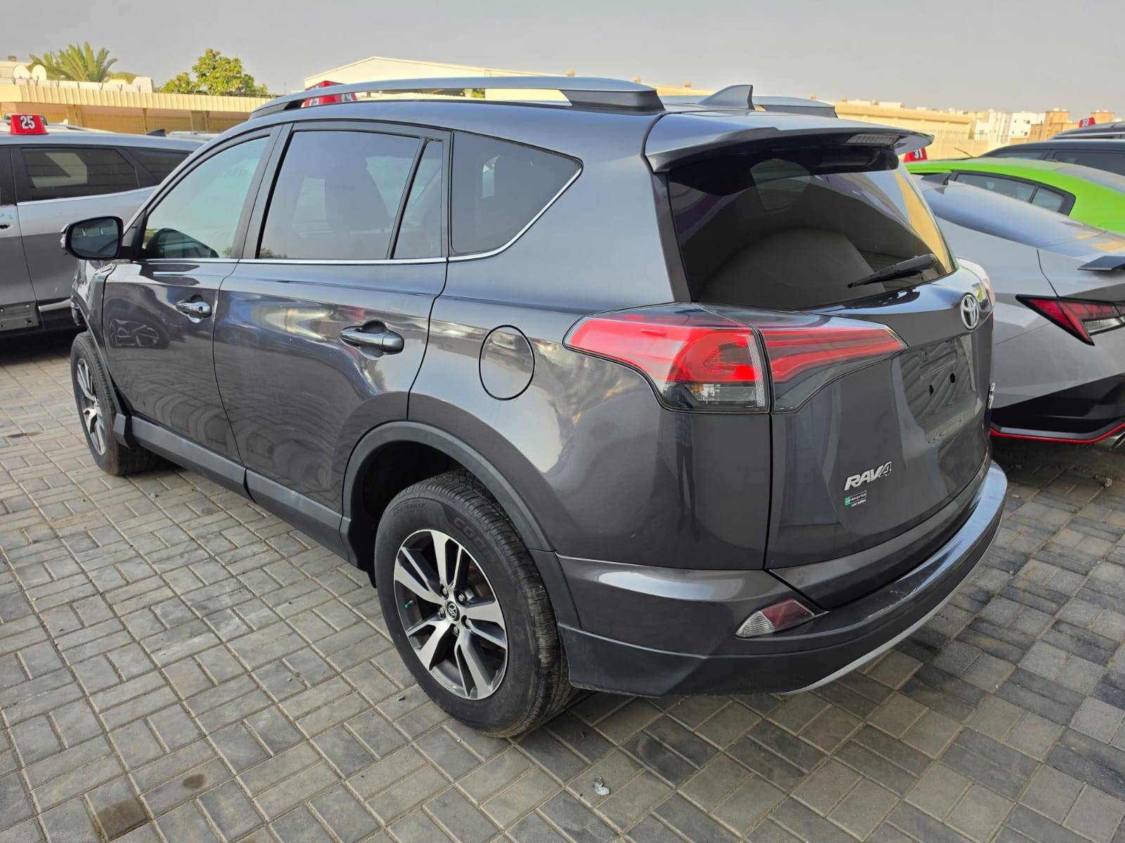 2018 TOYOTA RAV4 — 156696 Miles — Lot XJW705268 — Oman Yard - Marhaba Auctions Used Cars - Image 6