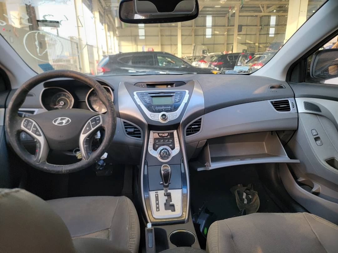 2012 HYUNDAI ELANTRA — 122856 Miles — Lot 49418964 — Souq - Marhaba Auctions Used Cars - Image 7