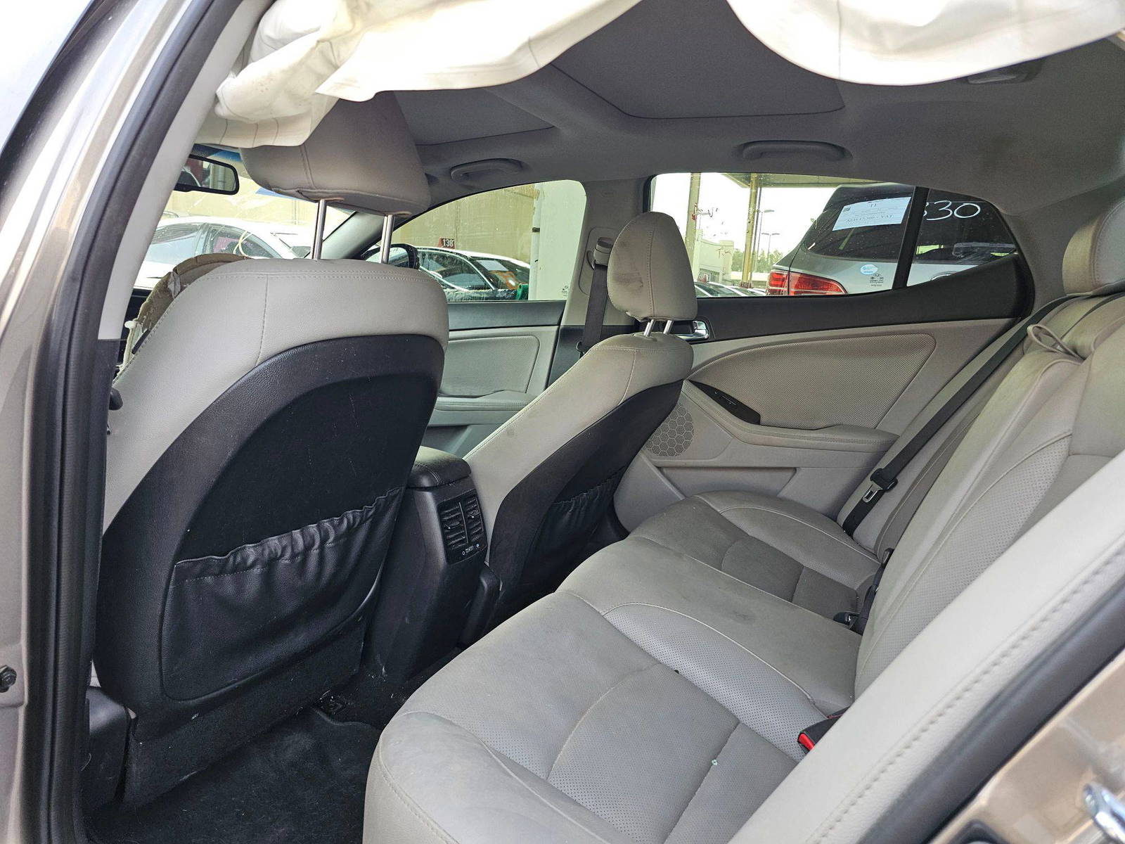 2015 KIA OPTIMA — 126424 Miles — Lot 4A74FG383497 — Souq - Marhaba Auctions Used Cars - Image 6