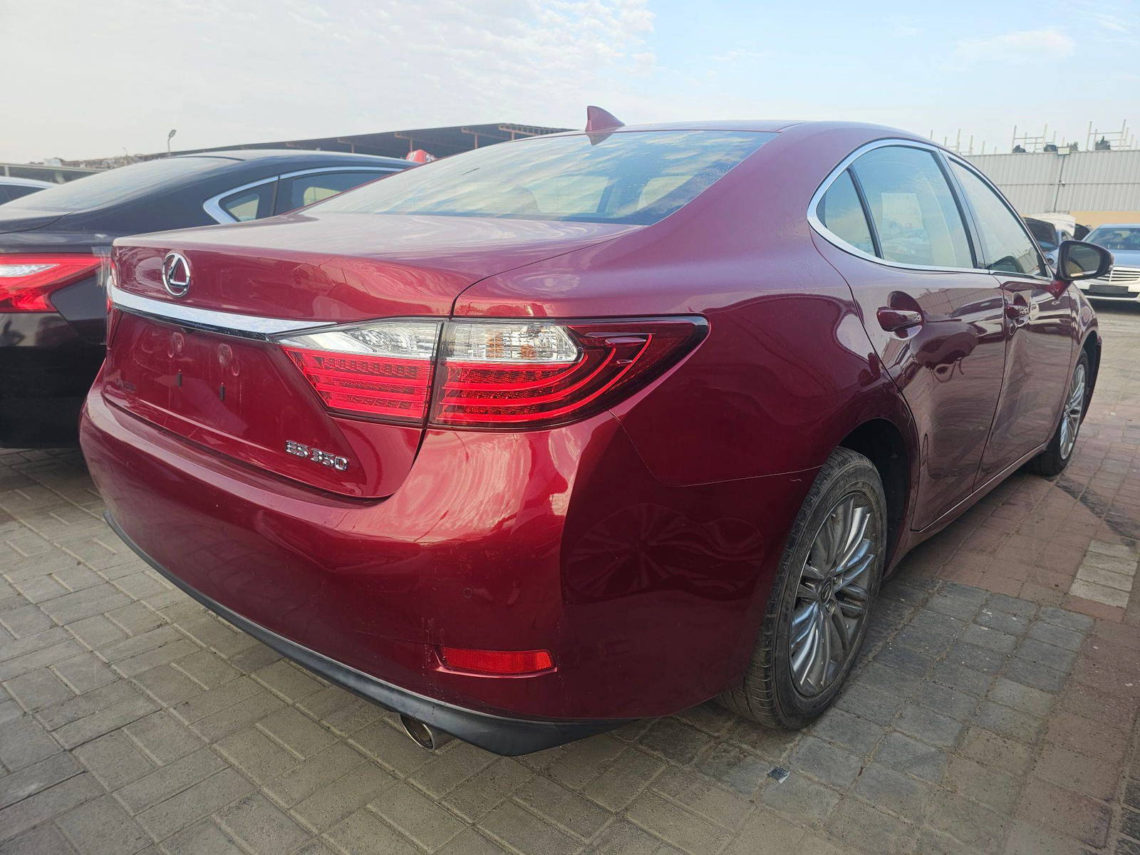 LEXUS ES 350 2015 - Marhaba Auction Used Cars - Image 3