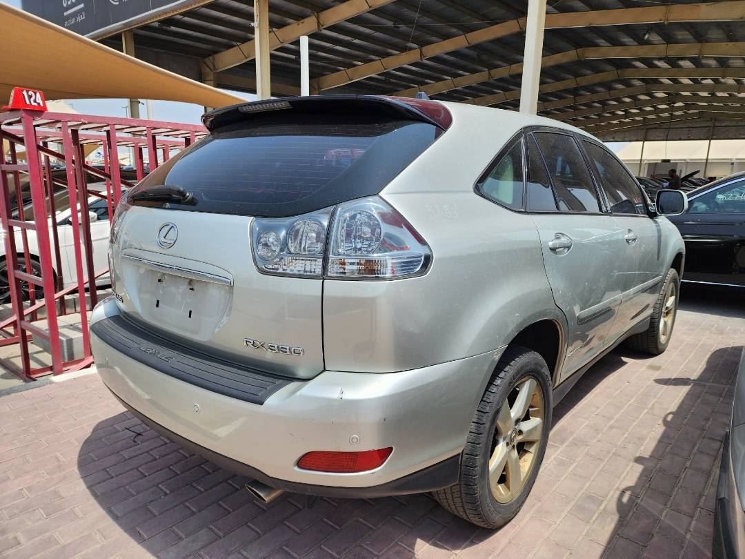 2004 LEXUS RX 330 — 384551 KM — Lot 56648 — Main - Marhaba Auctions Used Cars - Image 5