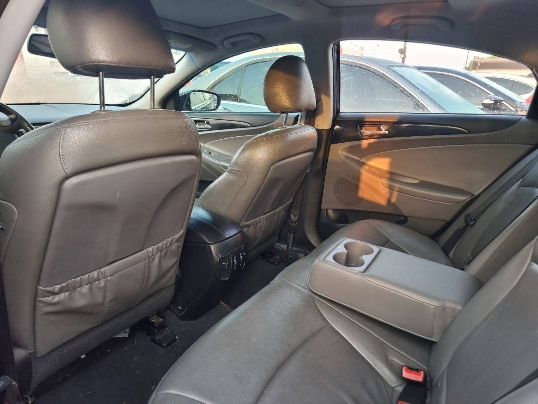 2013 HYUNDAI SONATA — 128192 Miles — Lot H654111 — Souq - Marhaba Auctions Used Cars - Image 6