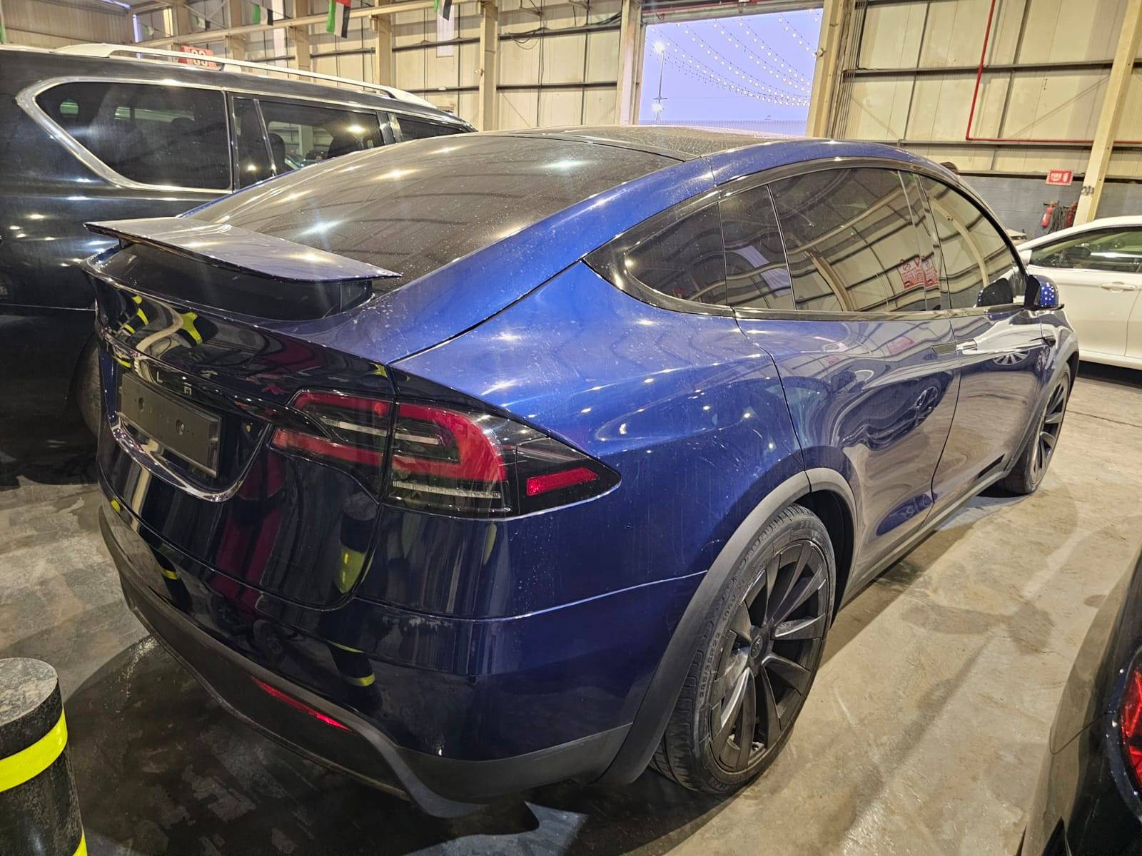 2023 TESLA Model X — 24802 KM — Lot F390425 — Souq - Marhaba Auctions Used Cars - Image 5