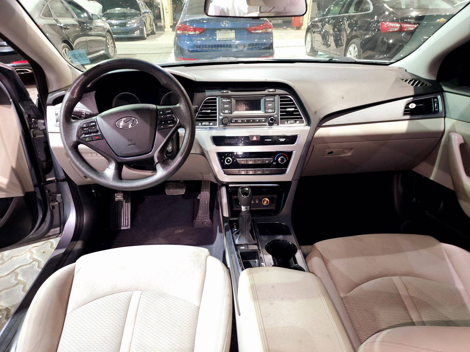 2015 HYUNDAI SONATA — 177601 Miles — Lot H156978 — Souq - Marhaba Auctions Used Cars - Image 7