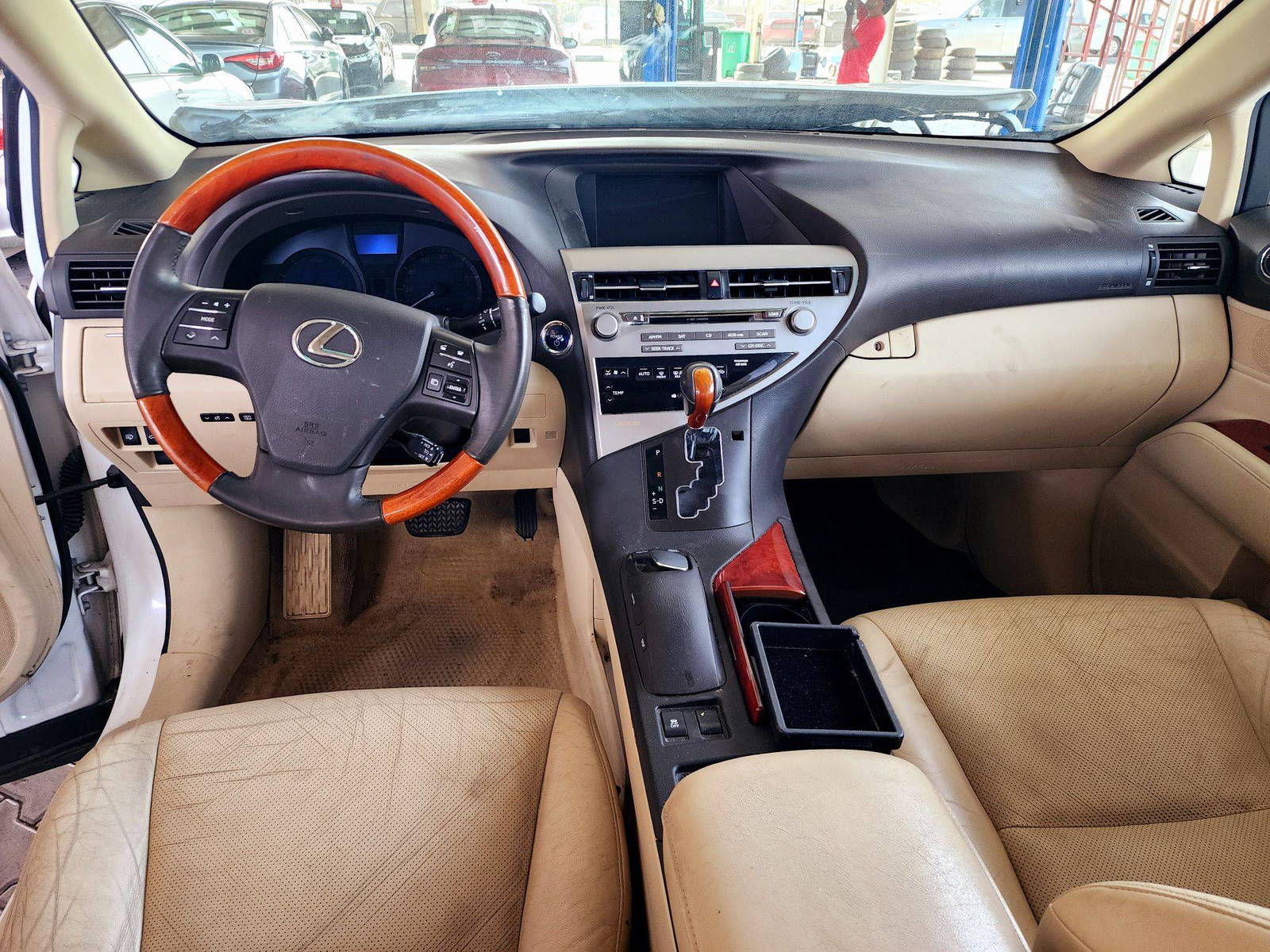 2010 LEXUS RX 450H — 191749 Miles — Lot A2413493 — Souq - Marhaba Auctions Used Cars - Image 7
