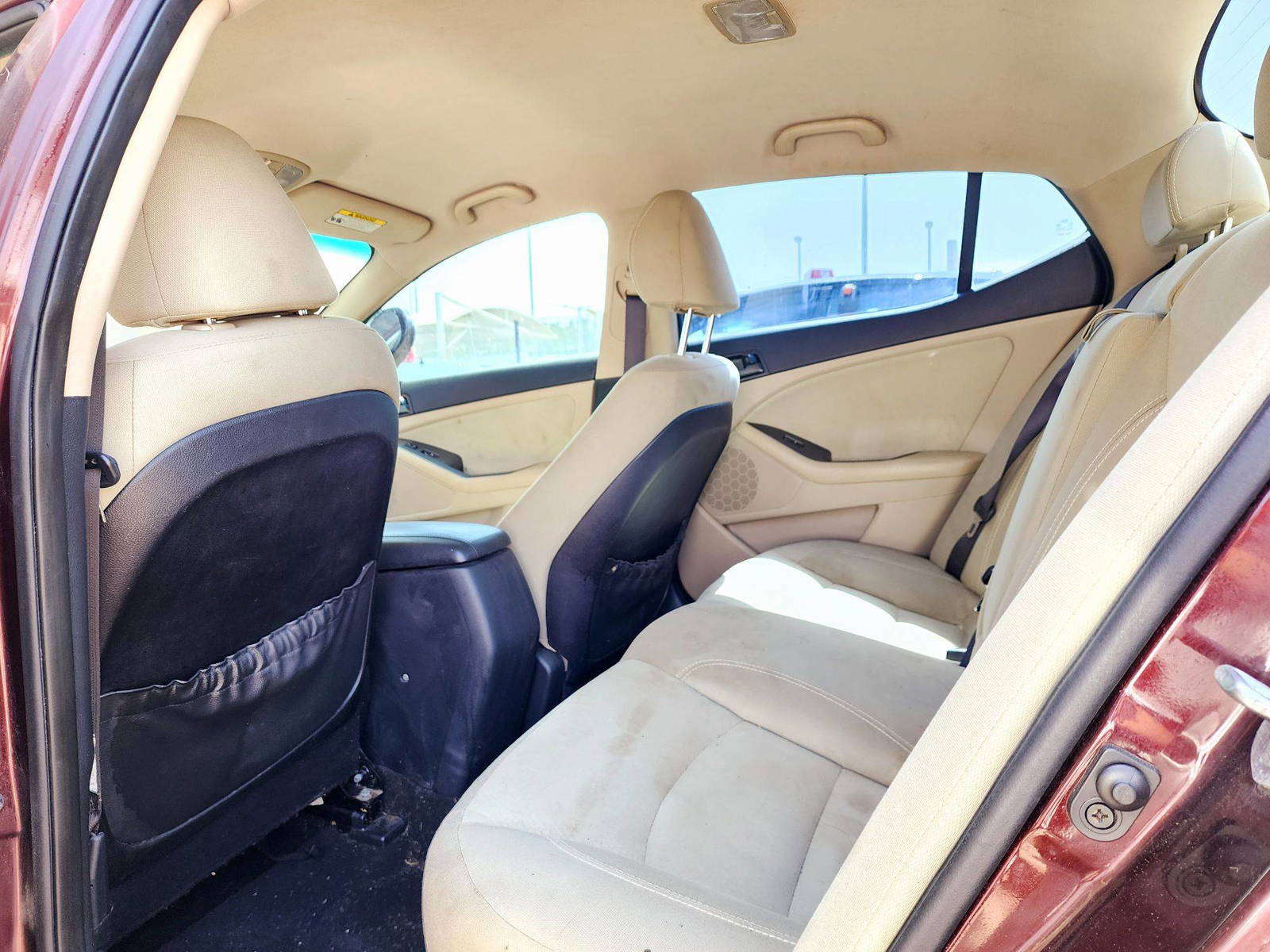 2012 KIA OPTIMA — 149369 Miles — Lot 674576 — Souq - Marhaba Auctions Used Cars - Image 6