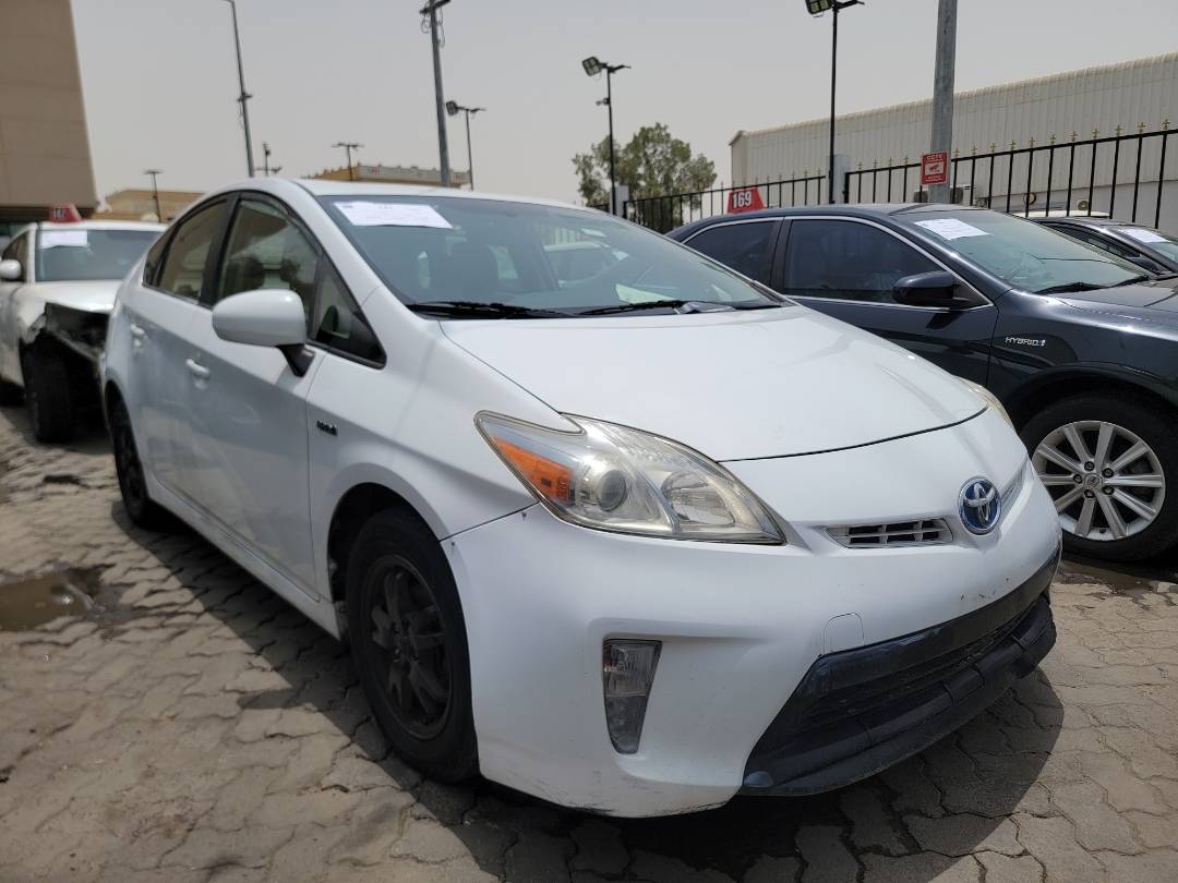 2014 TOYOTA PRIUS — 201043 Miles — Lot 1766820 — Main - Marhaba Auctions Used Cars - Image 4