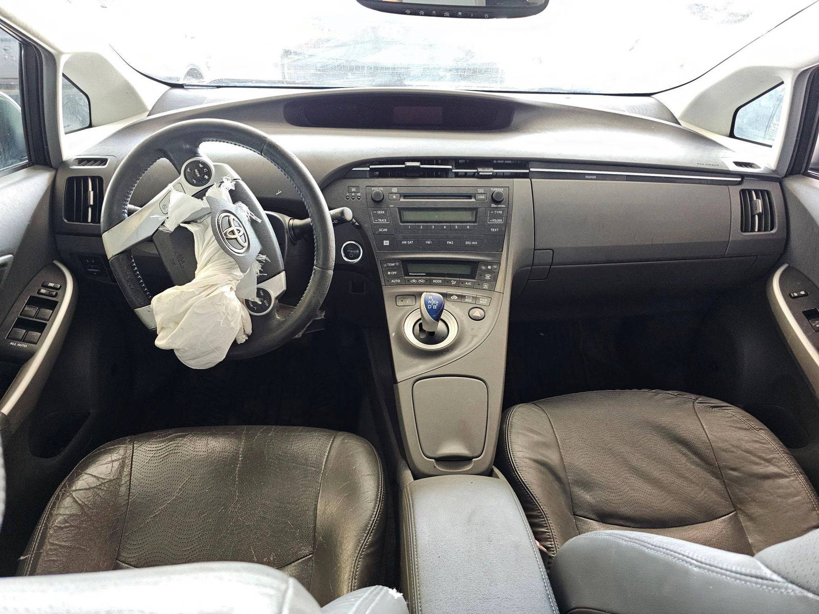 2010 TOYOTA PRIUS — 212439 Miles — Lot DU1A0004987 — Souq - Marhaba Auctions Used Cars - Image 6