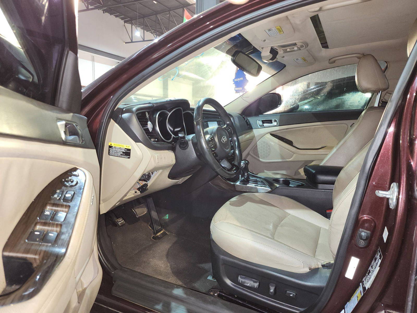 2015 KIA OPTIMA — 183849 Miles — Lot 914037 — Al Quoz - Marhaba Auctions Used Cars - Image 9