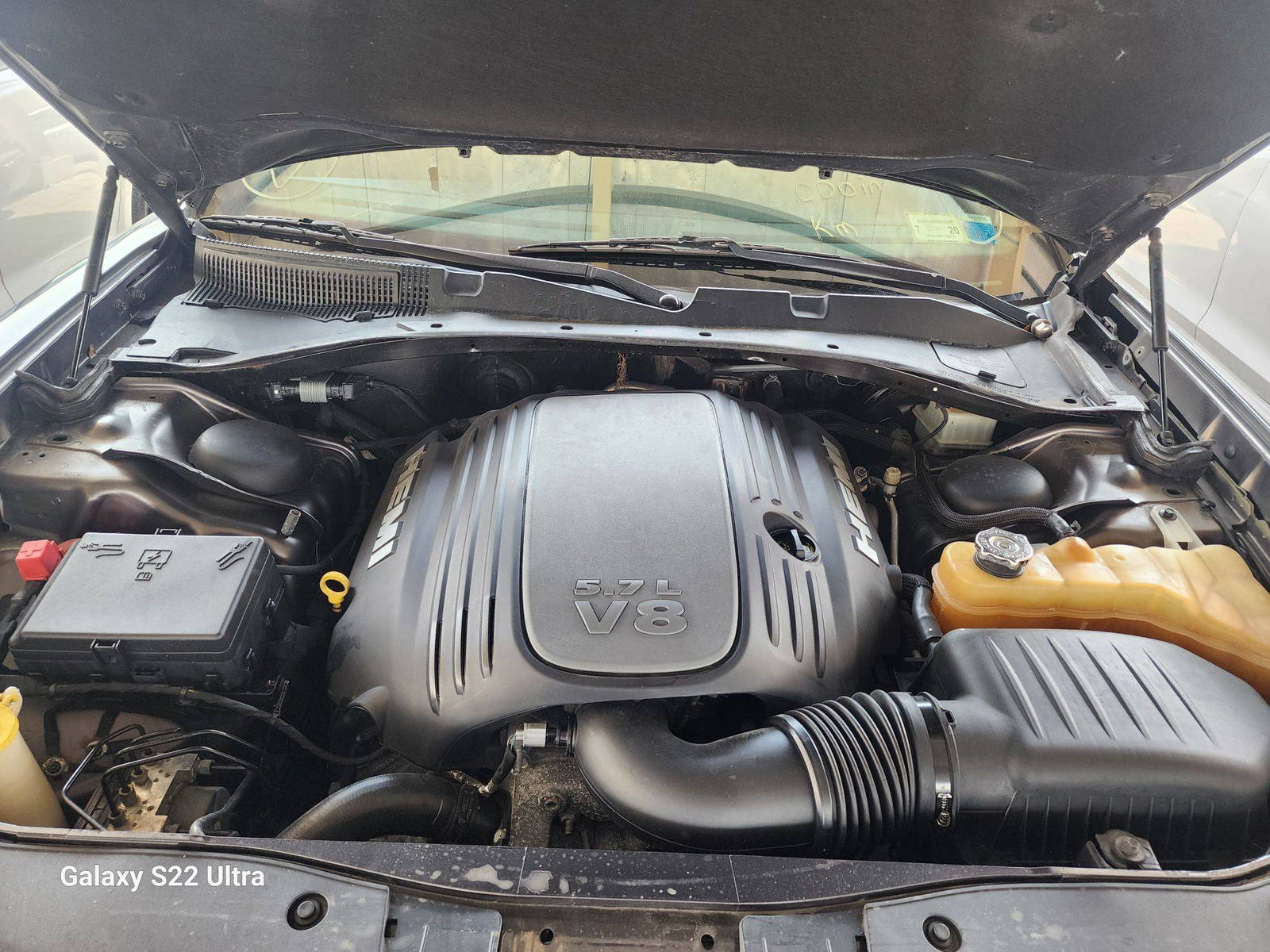2018 DODGE CHARGER — 222200 Miles — Lot H146933 - Marhaba Auctions Used Cars - Image 9