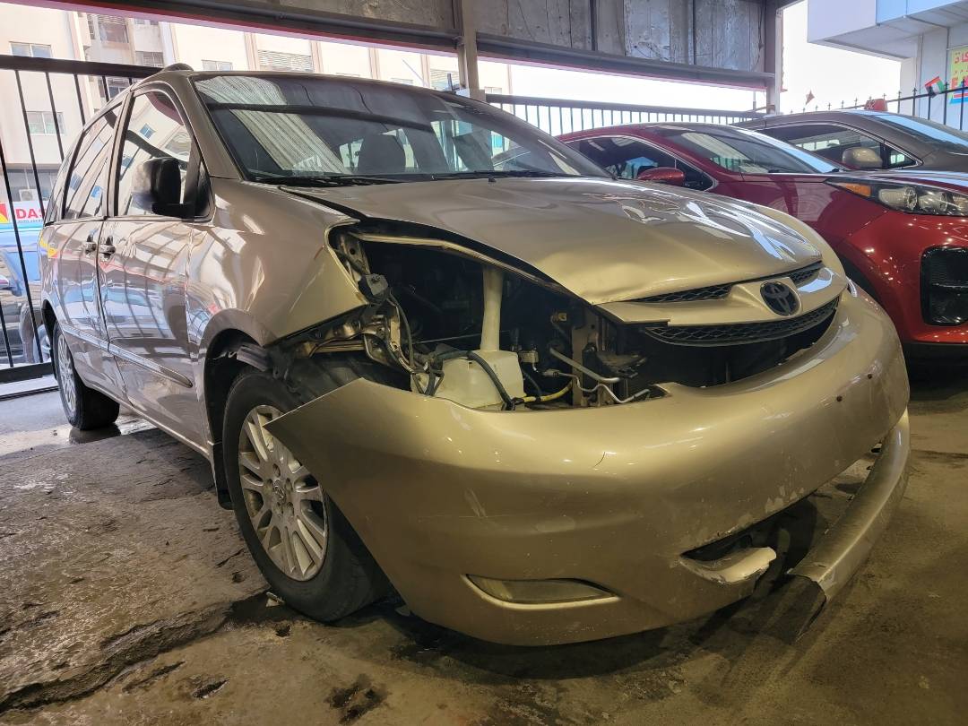 2010 TOYOTA SIENNA — 189148 Miles — Lot 38495551 - Marhaba Auctions Used Cars - Image 6