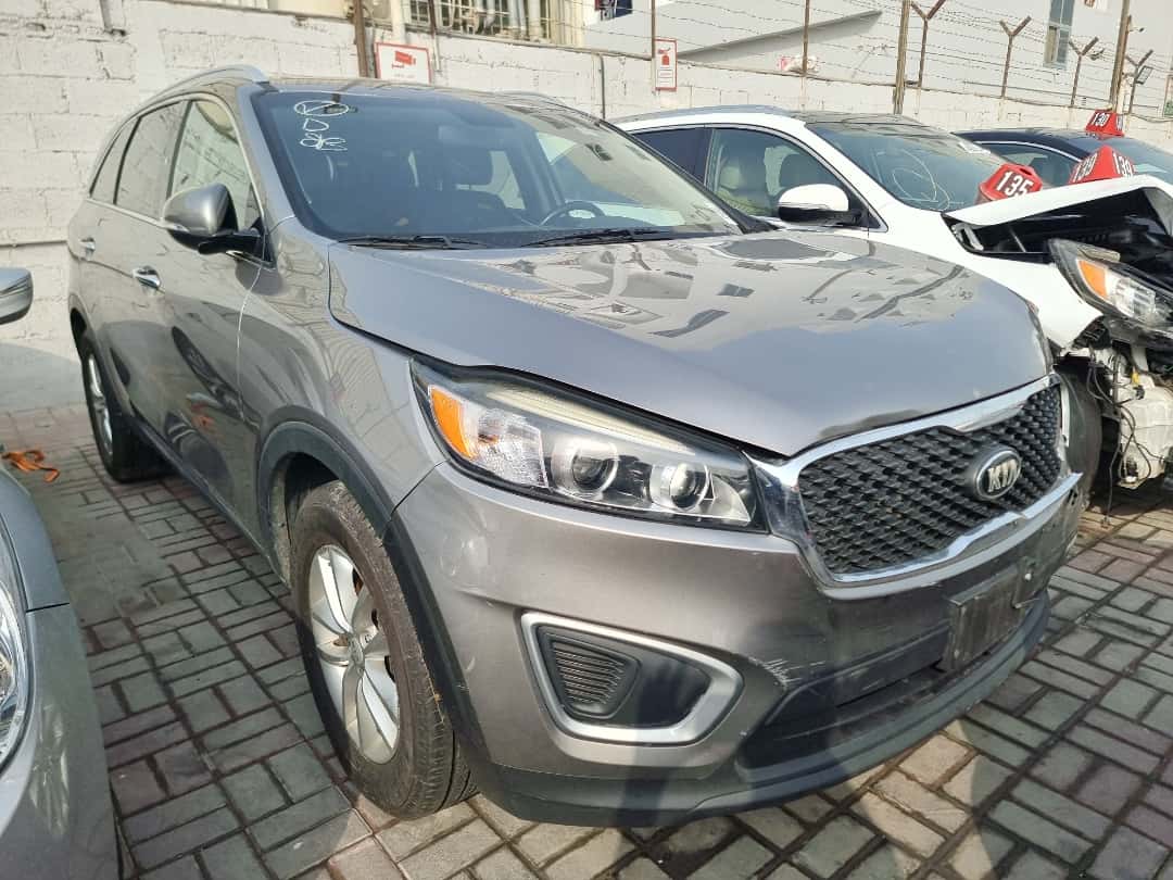 KIA SORENTO 2017 vehicle photo