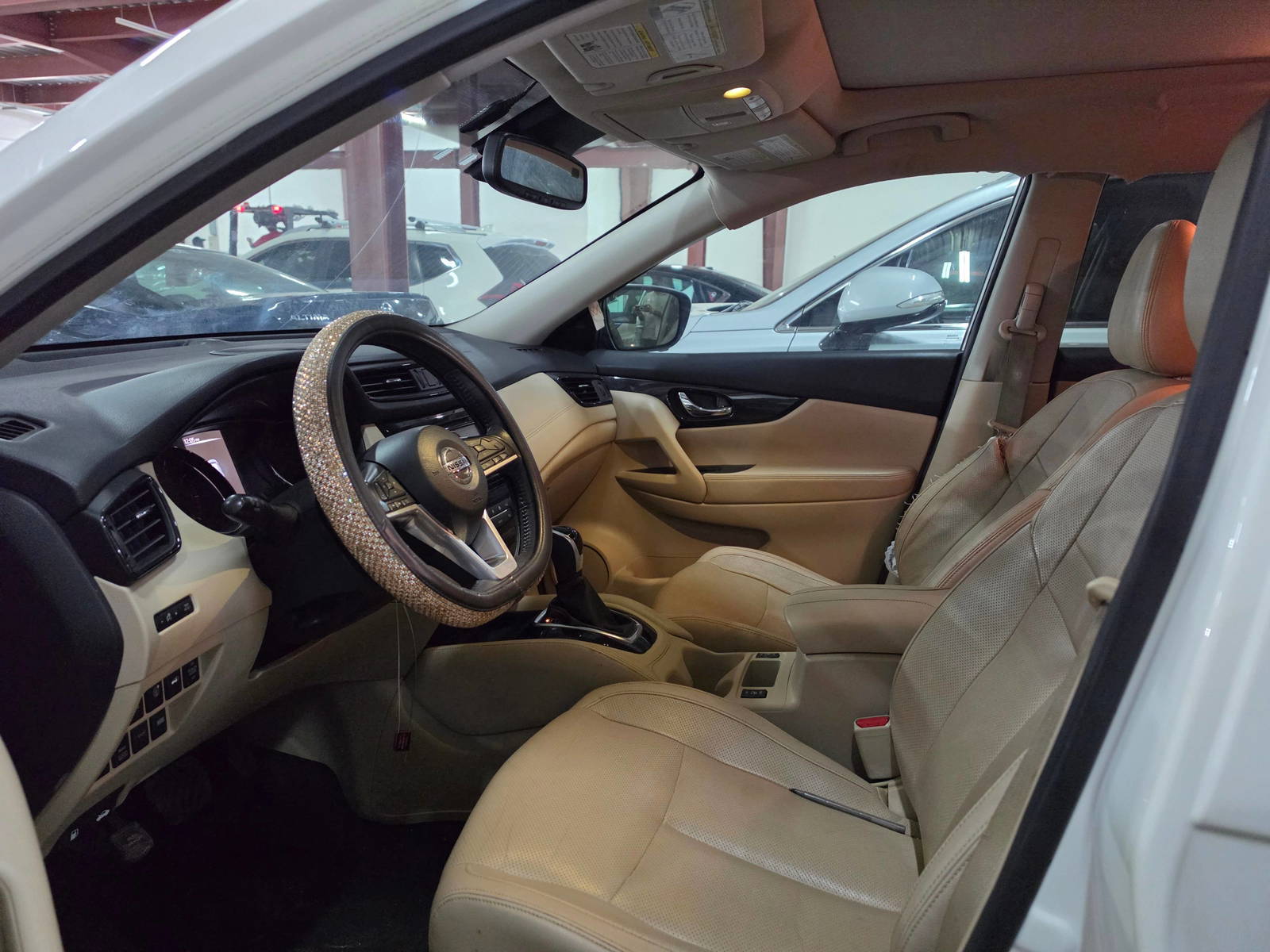 2017 NISSAN ROGUE — 100707 Miles — Lot 43956602 - Marhaba Auctions Used Cars - Image 6