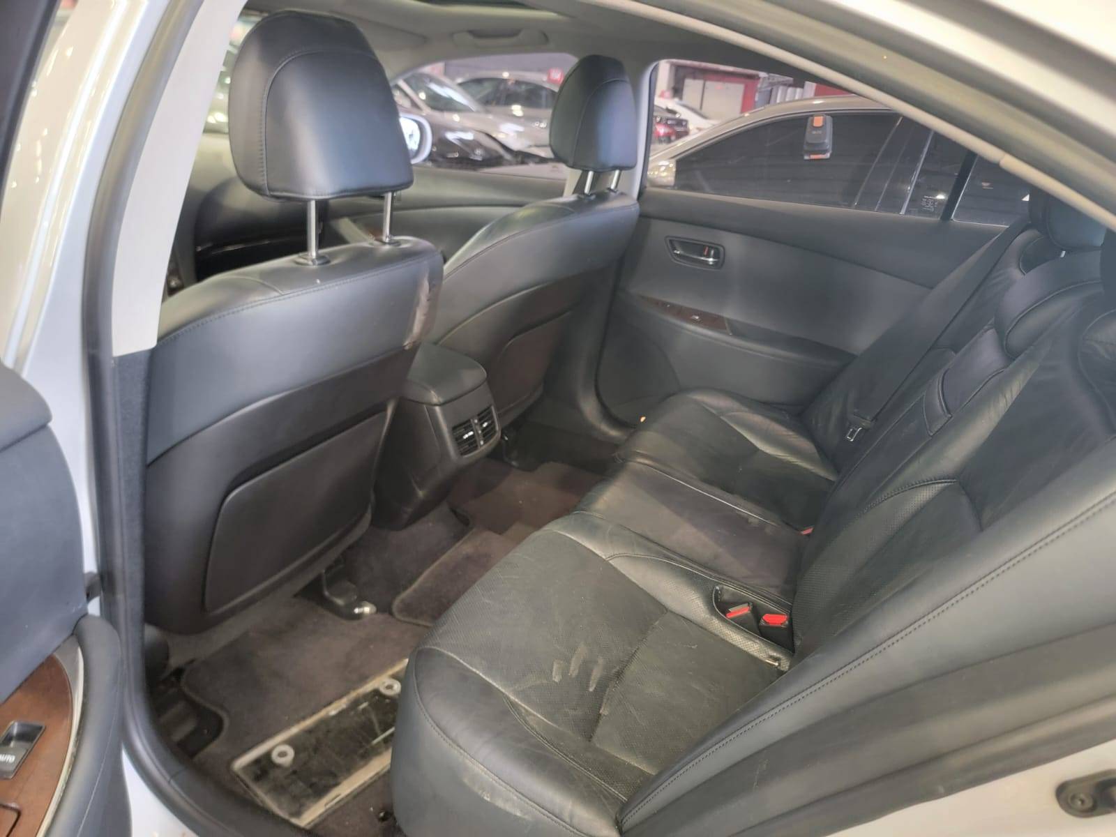 2011 LEXUS ES 350 — 79534 KM — Lot 428819 — Main - Marhaba Auctions Used Cars - Image 8